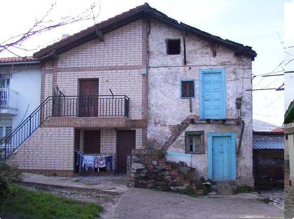 fotografia exterior casa antes de reforma